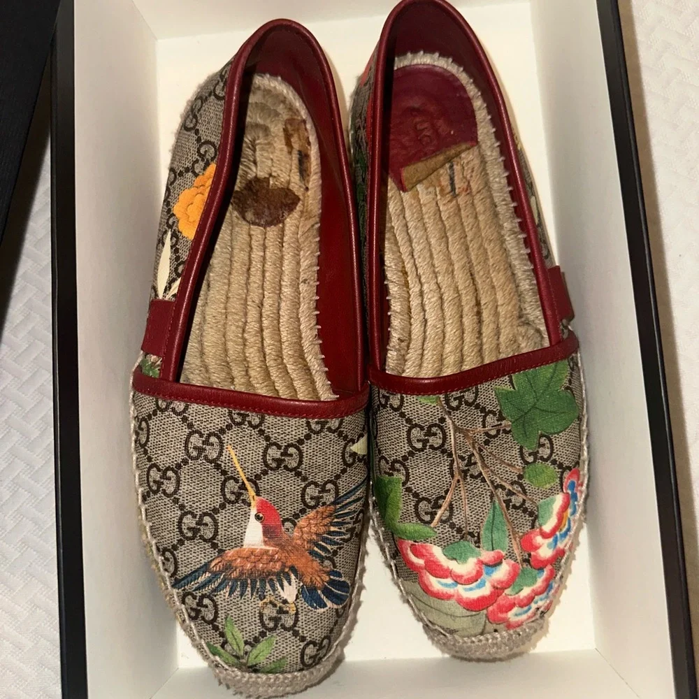 Gucci Women's Espadrilles - Red and Green GG Supreme Size 8.5